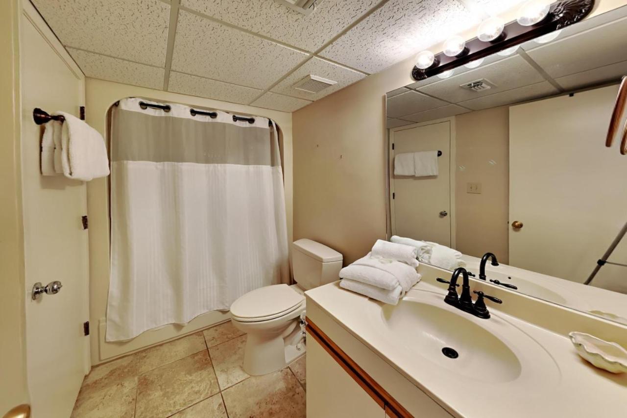 Edgewater 2407